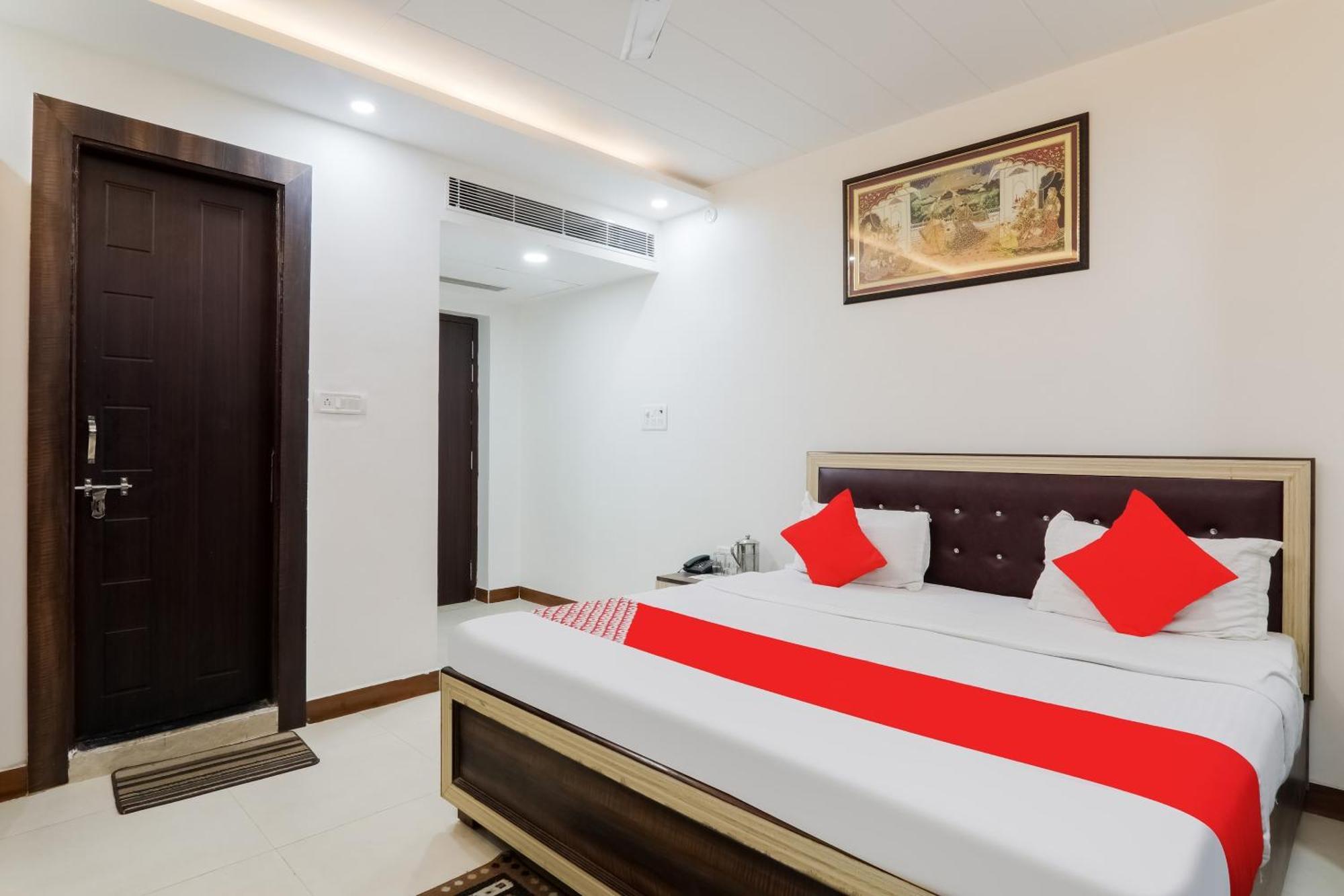 לקנאו Hotel O The Maharaja Inn מראה חיצוני תמונה