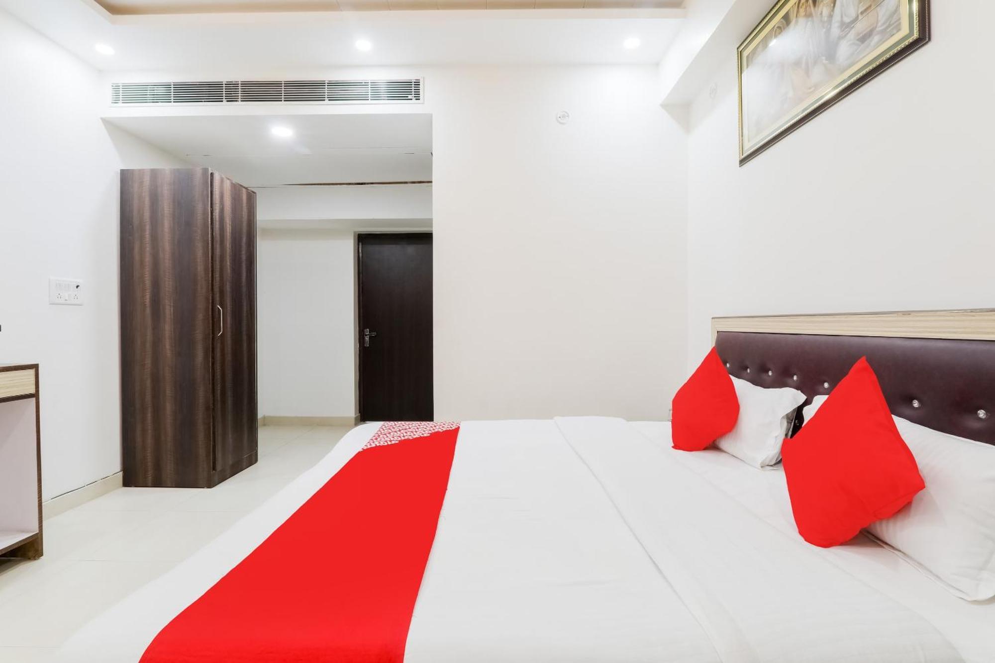 לקנאו Hotel O The Maharaja Inn מראה חיצוני תמונה
