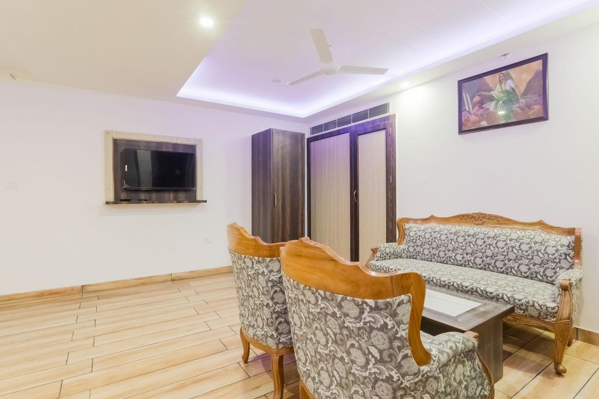 לקנאו Hotel O The Maharaja Inn מראה חיצוני תמונה